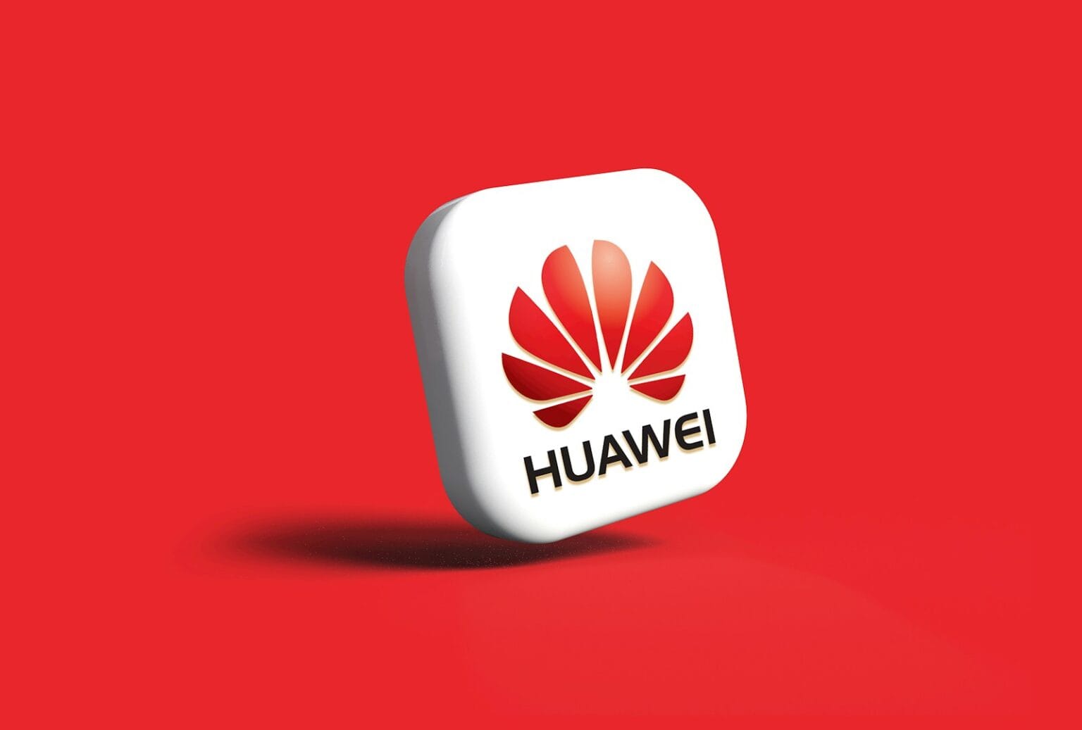 화웨이, 자체 기술로 TSMC와 격차 5년→3년 단축 선언 the logo of the company on a red background
